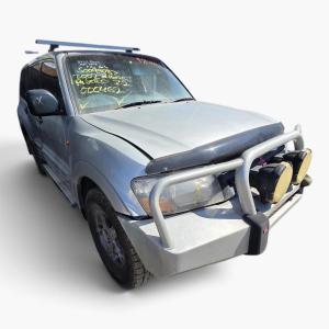 2002 Mitsubishi Pajero NM GLS image 1