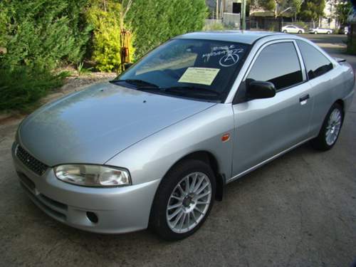 mitsubishi Lancer CEII GLI 02 2002 Parts & Wrecking