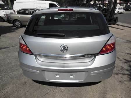 holden Astra 01 2007 Parts & Wrecking