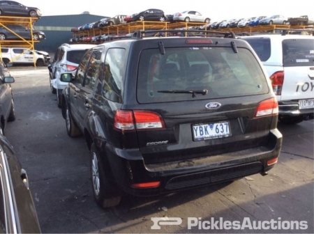 ford Escape Oct 2010 Parts & Wrecking