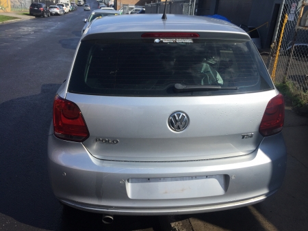 volkswagen POLLO Dec 2010 Parts & Wrecking