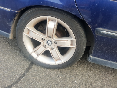 holden Commodore 2000 Parts & Wrecking
