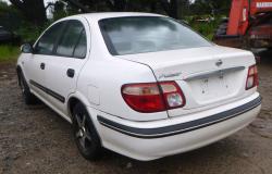 2003 Nissan  N16 image 2