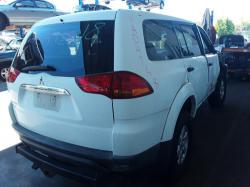 2011 Mitsubishi Challenger image 2