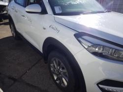 2017 Hyundai Tucson image 2