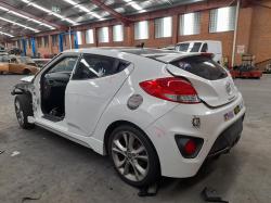 2016 Hyundai Veloster (SR) 1.6T (TURBO) G4FJ -SA- (7 SPEED DUAL CLUTCH) image 2
