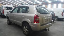 2007 Hyundai Tucson G4GC -M- (5 SPEED) 2WD image 2
