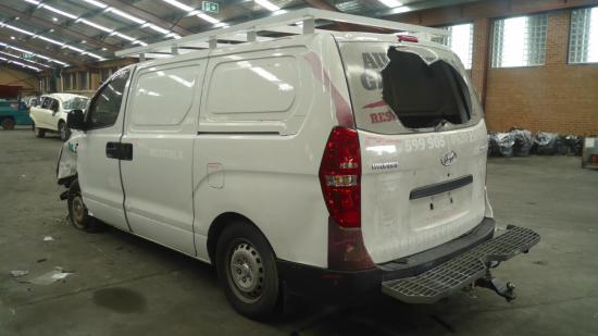 hyundai Iload 2.5DT -SA- (5 SPEED) 2015 Parts & Wrecking
