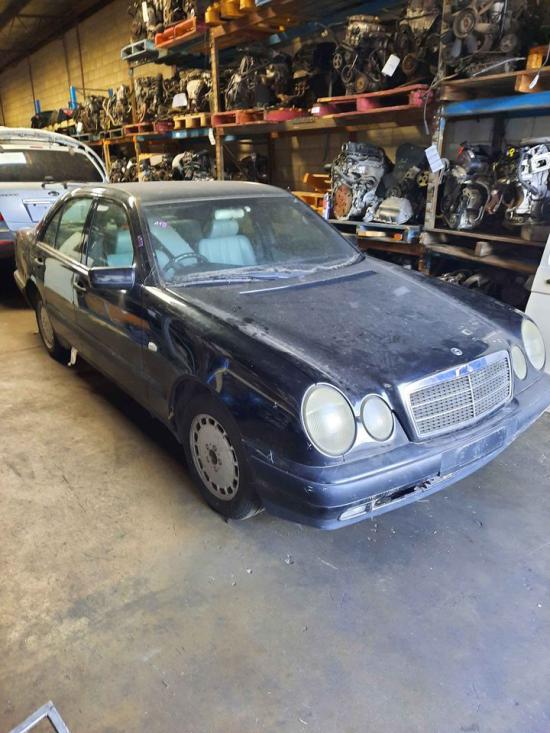 mercedes benz E240 Nov 1997 Parts & Wrecking