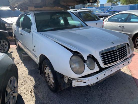 mercedes benz E230 1996 Parts & Wrecking