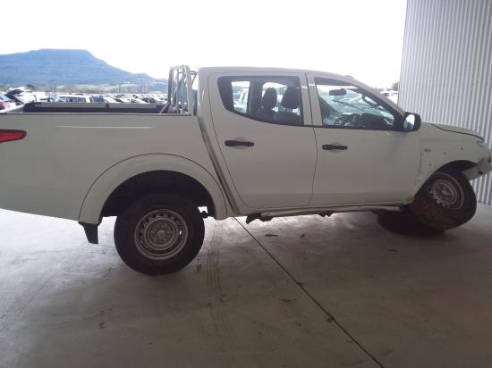 mitsubishi Triton 4X2 GLX Jul 2015 Parts & Wrecking