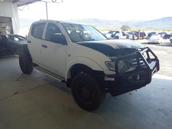 mitsubishi Triton MN 4X4 GLX Nov 2012 Parts & Wrecking