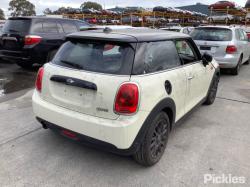 2018 Mini Cooper image 2