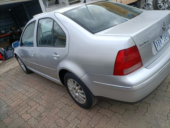 volkswagen Bora 2001 Parts & Wrecking