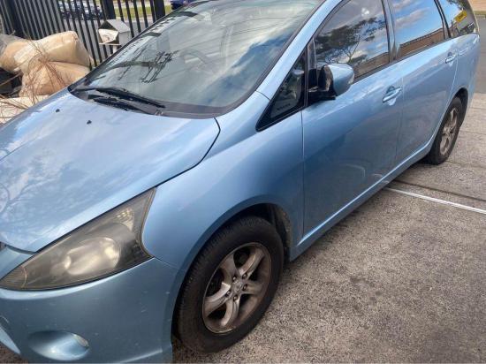 mitsubishi Grandis 2005 Parts & Wrecking