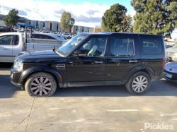 2015 Land Rover Discovery image 2