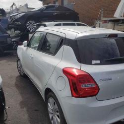 2018 Suzuki Swift image 2