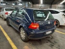 2001 Volkswagen Golf image 2