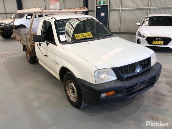 mitsubishi Triton TRITON GL ML Nov 2005 Parts & Wrecking