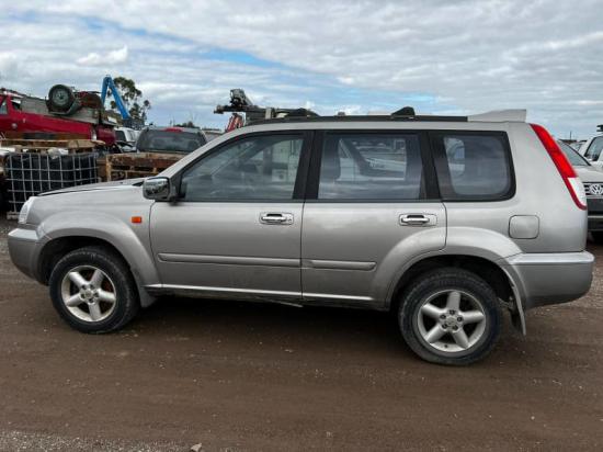 nissan X-trail 2006 Parts & Wrecking