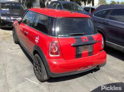 2011 Mini Cooper image 2