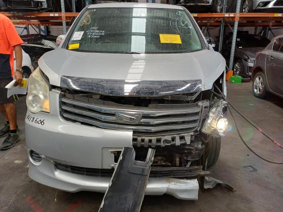 toyota Noah (import) Dec 2012 Parts & Wrecking