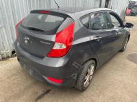 2011 Hyundai image 2