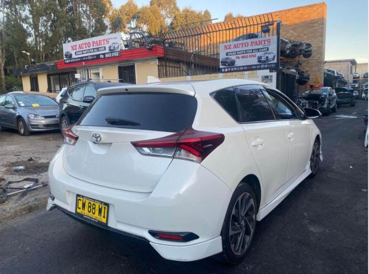 toyota Corolla ZR 2017 Parts & Wrecking
