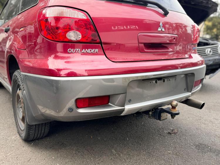 mitsubishi Outlander 2006 Parts & Wrecking
