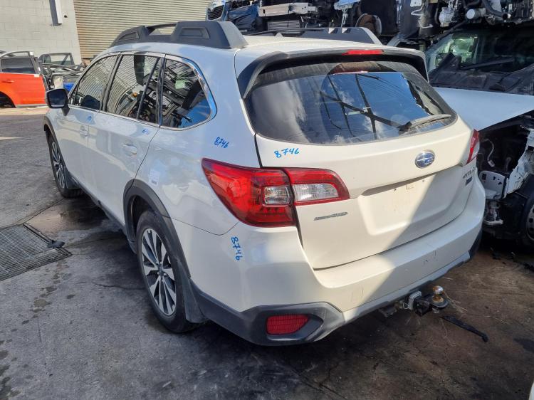 subaru Outback PREMIUM 2015 Parts & Wrecking