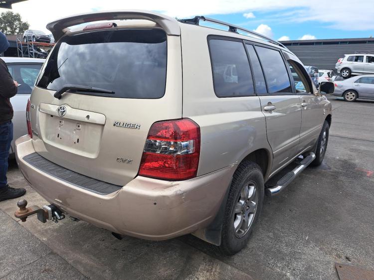 toyota Kluger Jun 2004 Parts & Wrecking