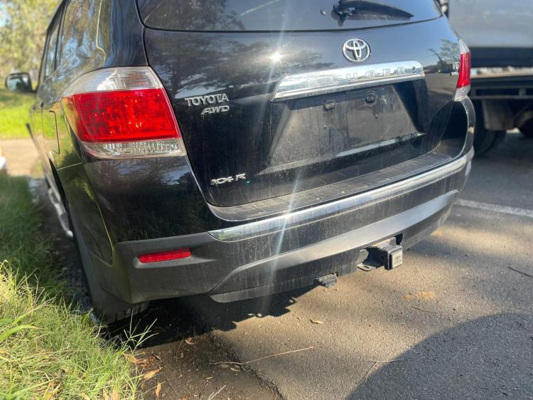 toyota Kluger 2011 Parts & Wrecking