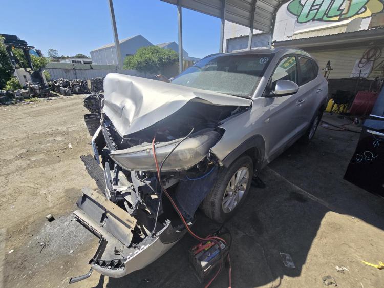 hyundai Tucson TL ACTIVE Sep 2015 Parts & Wrecking