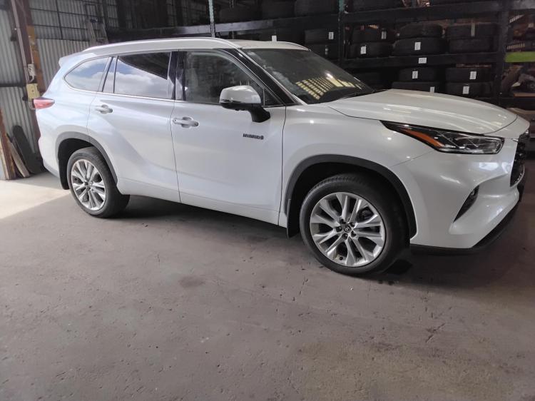 toyota Kluger AXUH78R 4X4 GRANDE HYBRID Jun 2023 Parts & Wrecking