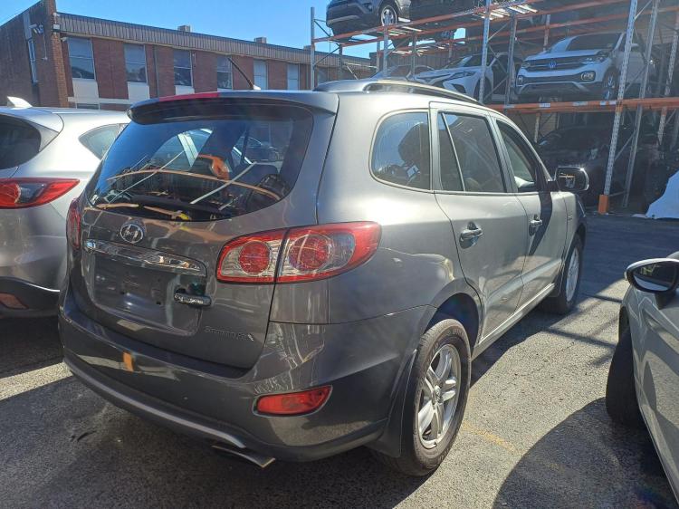 hyundai Santa Fe CM Jul 2011 Parts & Wrecking