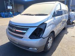 2014 Hyundai Iload/omax TQ image 2