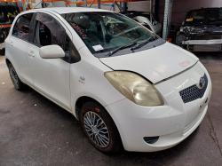 Toyota Yaris image 2