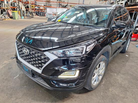 hyundai tucson RIGHT HEADLAMP 