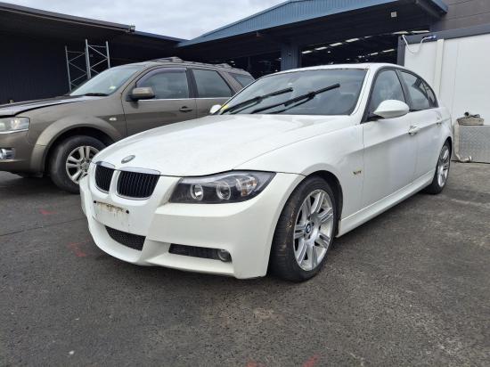 bmw 3 Series E90 Sep 2006 LEFT HEADLAMP 