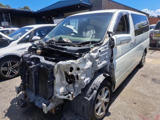 nissan Elgrand May 2005 RIGHT REAR DOOR 