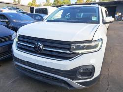 2022 Volkswagen T-cross image 2