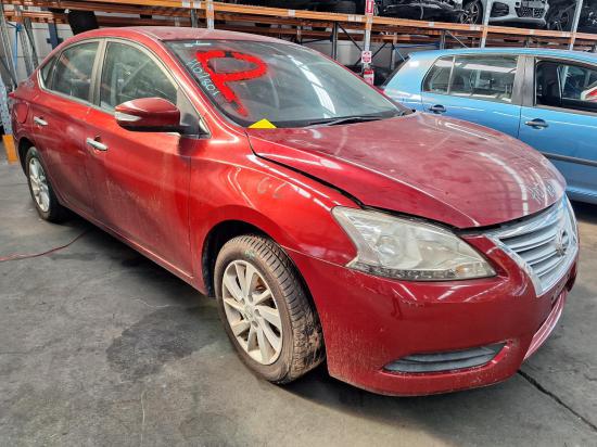 nissan pulsar LEFT TAILLIGHT 
