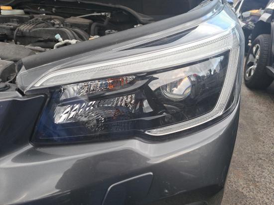subaru forester ;LEFT HEADLAMP 