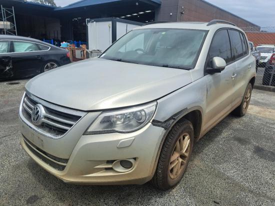 volkswagen tiguan STEREO/HEAD UNIT 