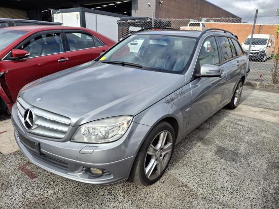 mercedes c class RIGHT FRONT DOOR 
