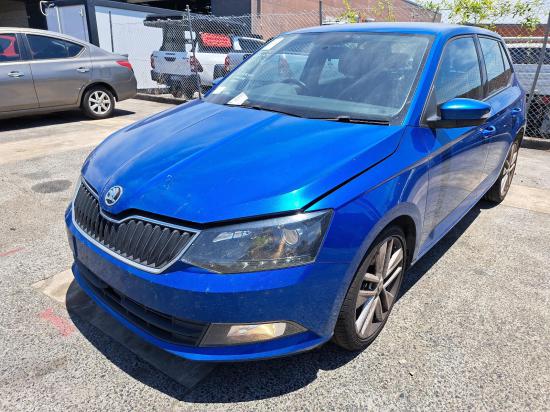 skoda  fabia LEFT REAR DOOR 