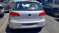 2011 Volkswagen Golf image 2