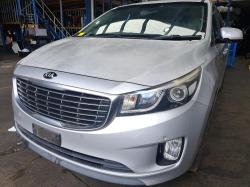 2015 Kia Carnival YP image 2