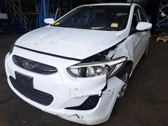 hyundai Accent RB May 2016 RIGHT DOOR MIRROR 