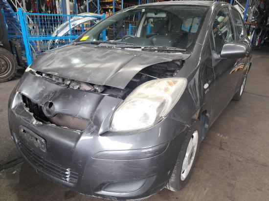 toyota yaris A/C COMPRESSOR 